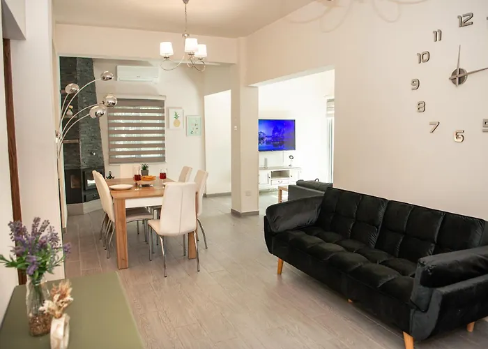 アパート Bluewave ピラ